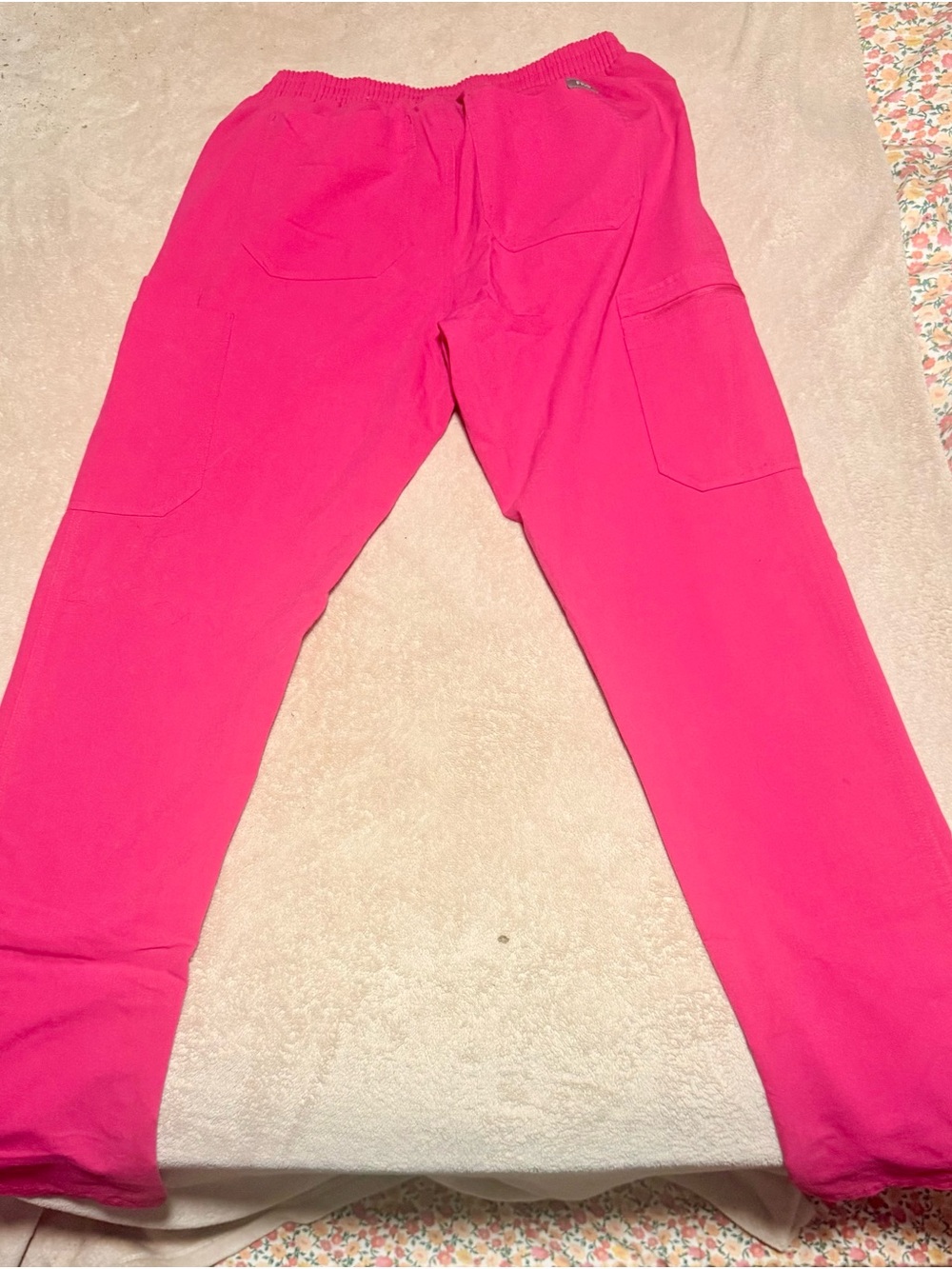 FIGS Women’s Small Hot Scrub Pants - Picture 2 of 3